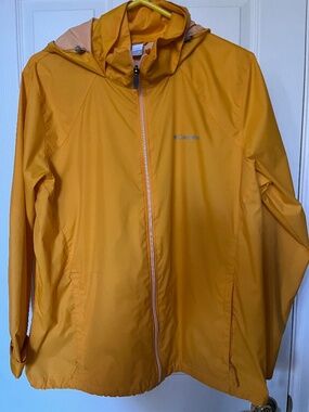 EUC 1X Columbia Women’s Packable Rain/Wind Jacket Yellow Hood Full Zip